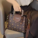 Trending Stylish best leather Ladies clutch hand bag - Image 2
